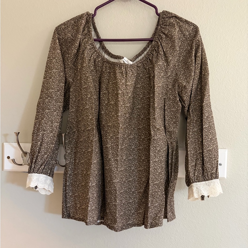 Brown Floral Peasant Blouse with Lace Cuffs